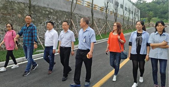 四川信息职业技术学院领导莅临yl23455永利集团考察指导(图5) 四川信息职业技术学院领导莅临yl23455永利集团考察指导(图5)